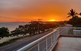 Ipê Amarelo - Frente ao Mar na Praia de Meaípe, Guarapari
